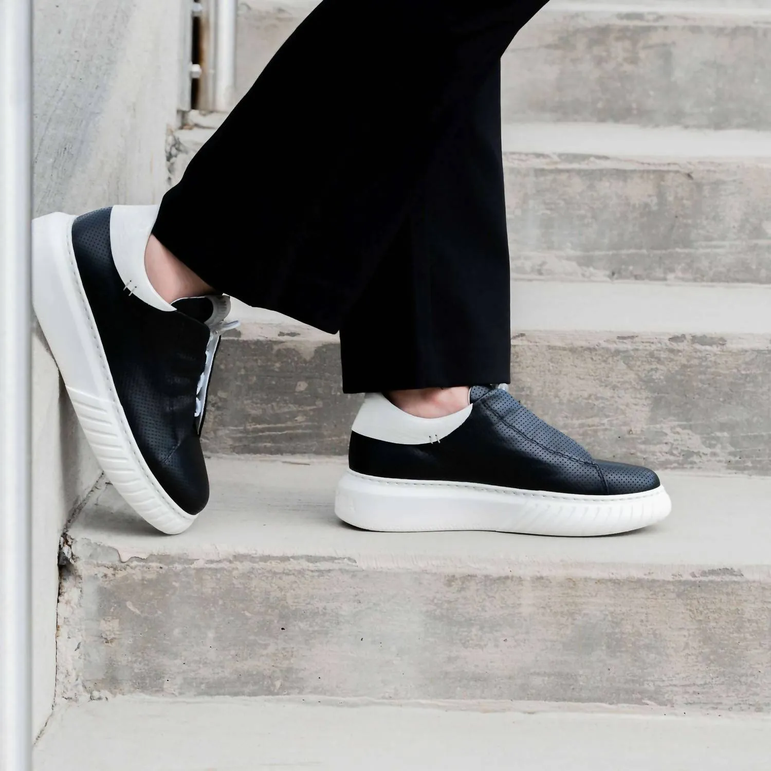 Andia Fora - Women's Libi Sneaker