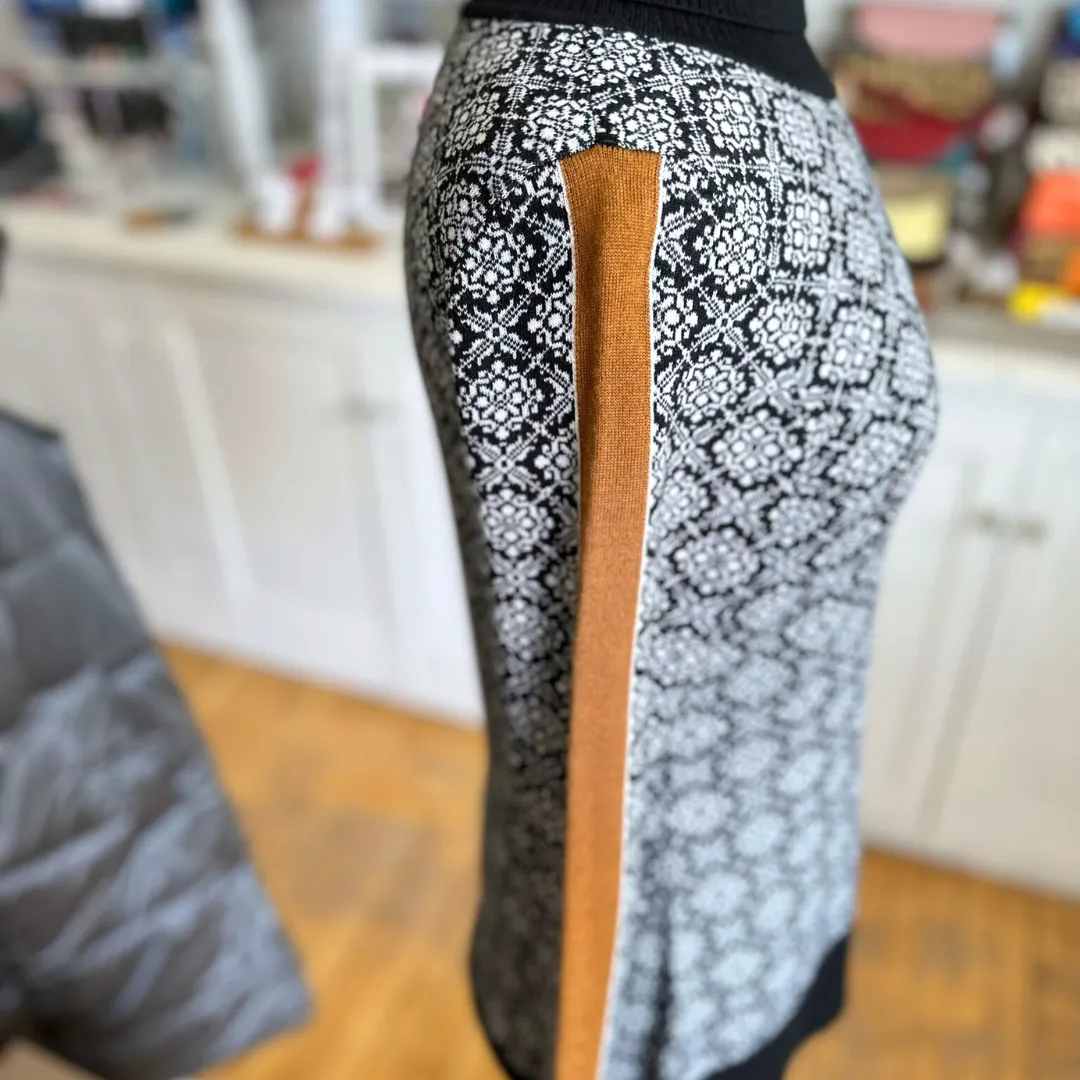 Carrina Cowl Pullover