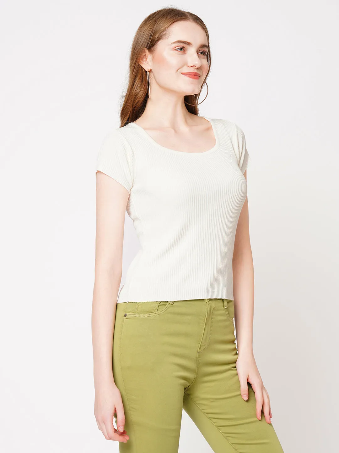 Women Flat Knitted Solid Slim Fit Crop Top