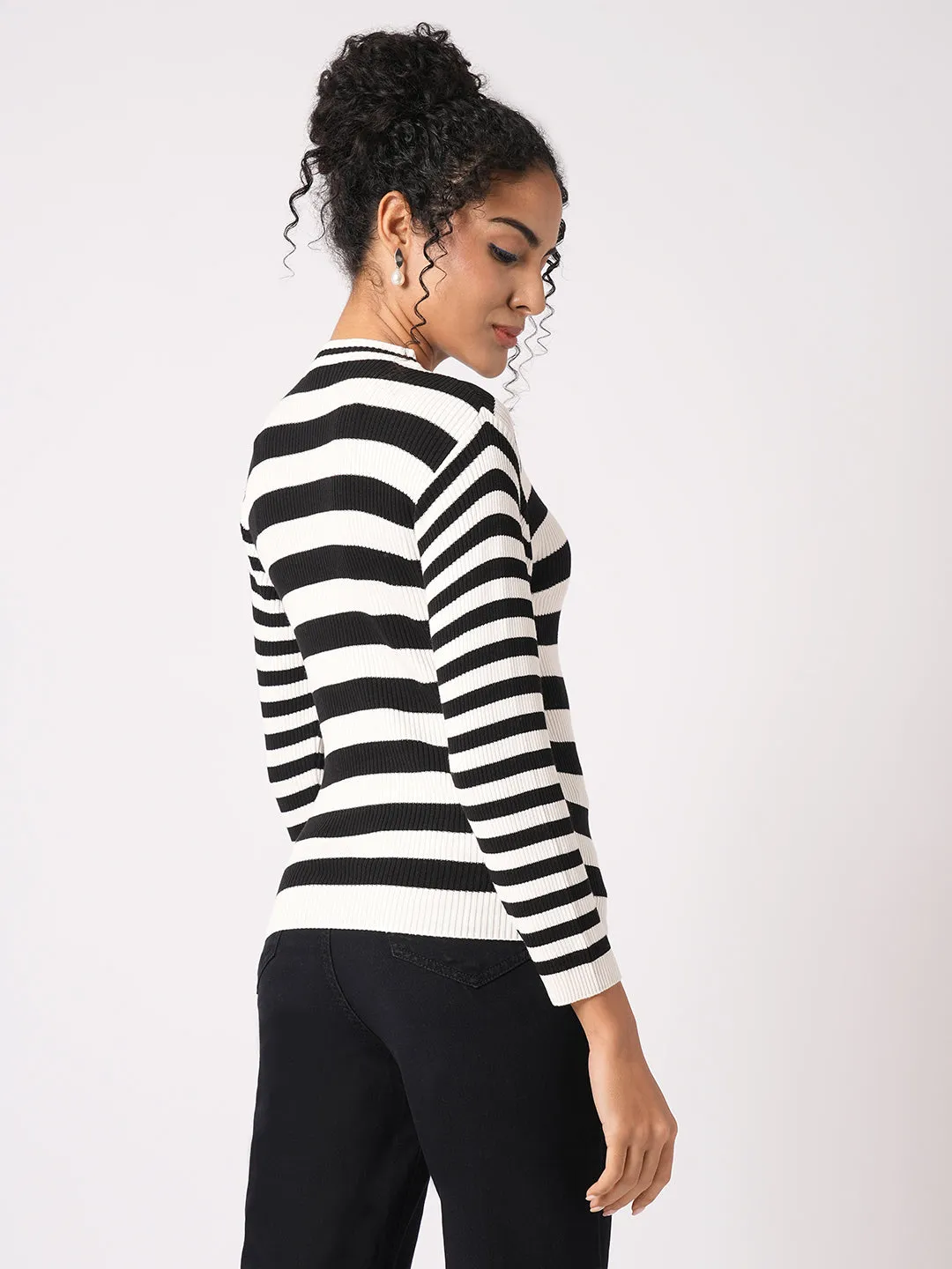 Women Slim Fit Black/White Regular T-Shirt