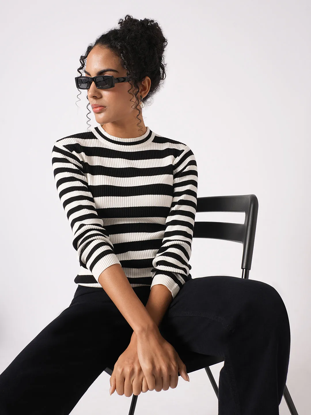 Women Slim Fit Black/White Regular T-Shirt