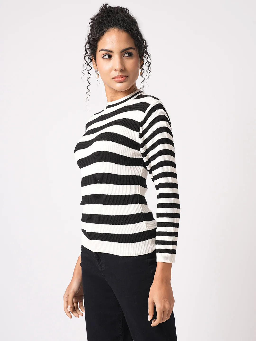 Women Slim Fit Black/White Regular T-Shirt