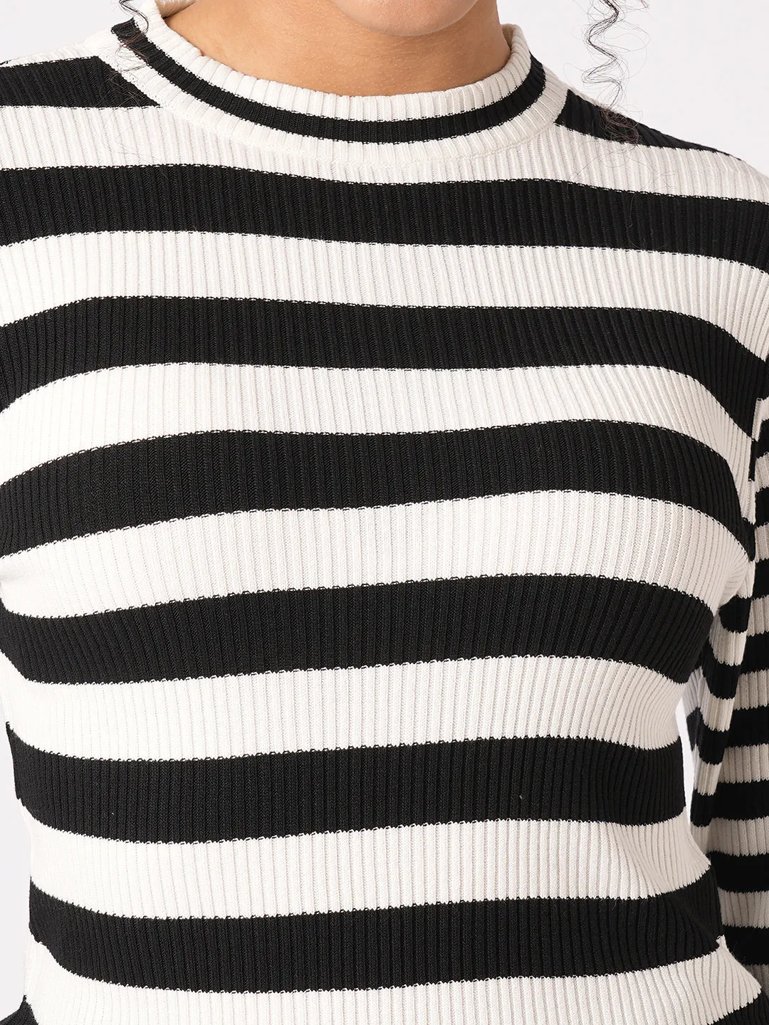 Women Slim Fit Black/White Regular T-Shirt